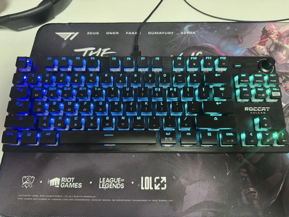 로켓 불칸 TKL PRO 키보드